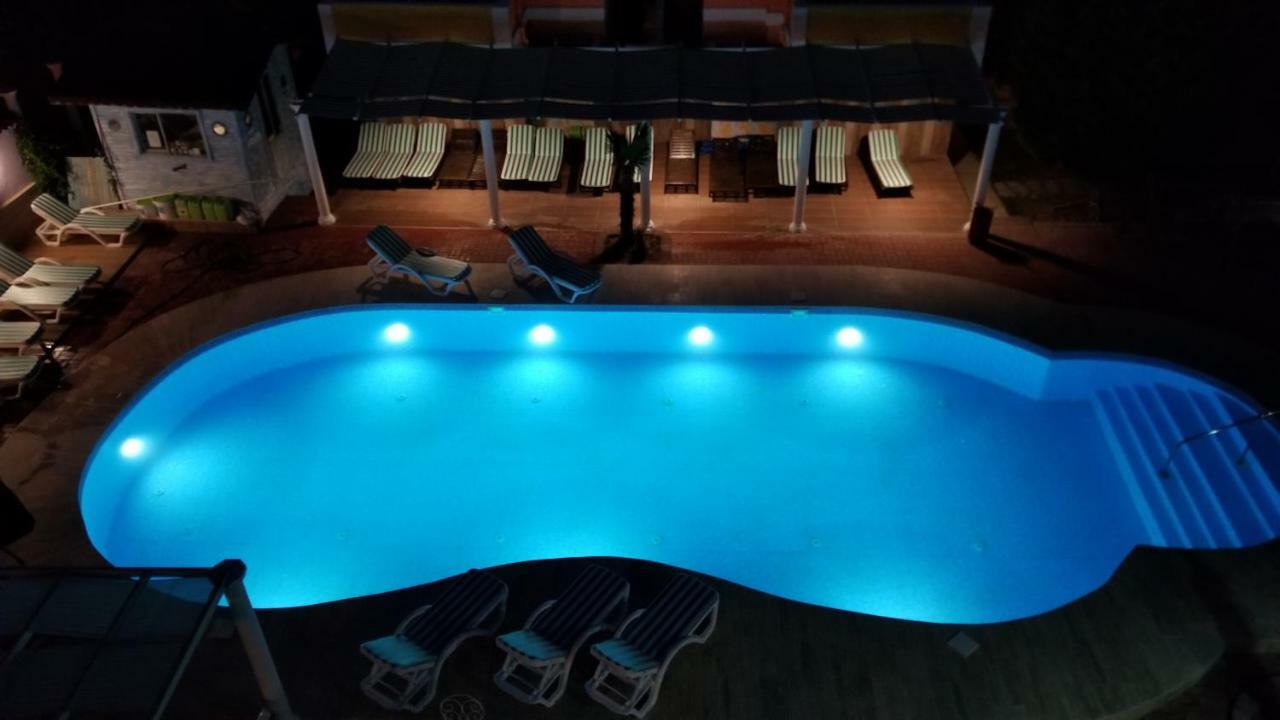 Cunda Leo Boutique Hotel & Pool Ayvalik Exterior photo